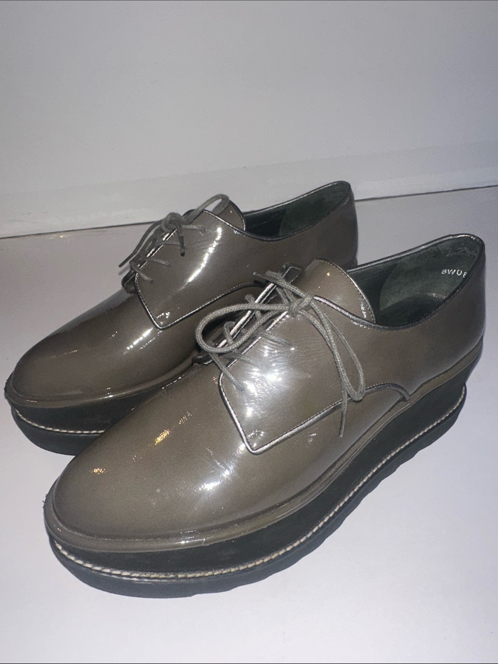 Stuart Weitzman Kent Shiny Taupe Platform Derby Oxfords